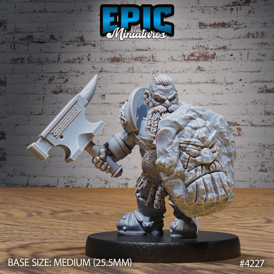 Champion Dwarf - Epic Miniatures