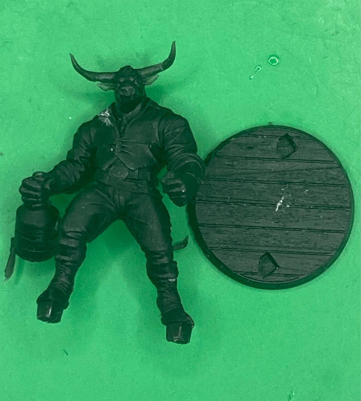 Taurlen Blackhide, Drunken Brawler - Dragon Trapper's Lodge