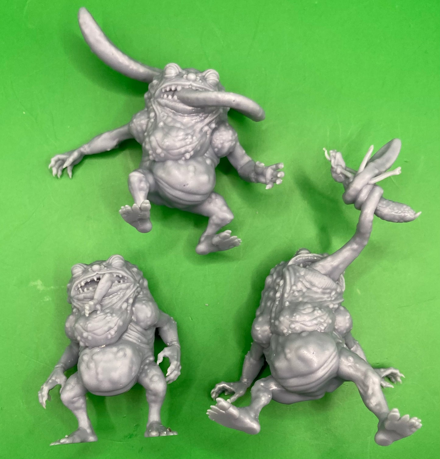 Sewer Toad (3 Variants Available) - Epic Miniatures