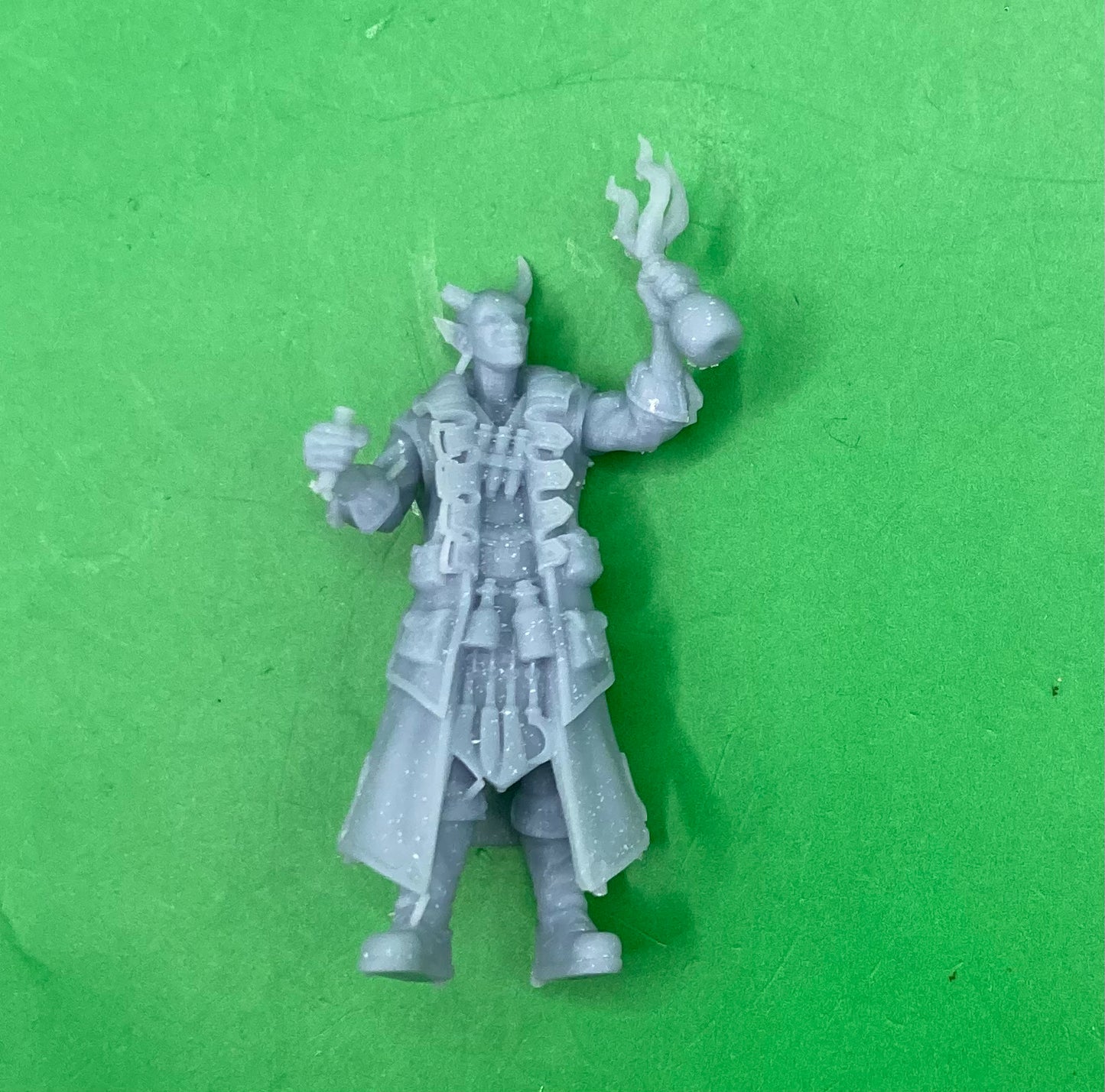 Tiefling Rogue Player Character (3 Variants Available) - Epic Miniatures