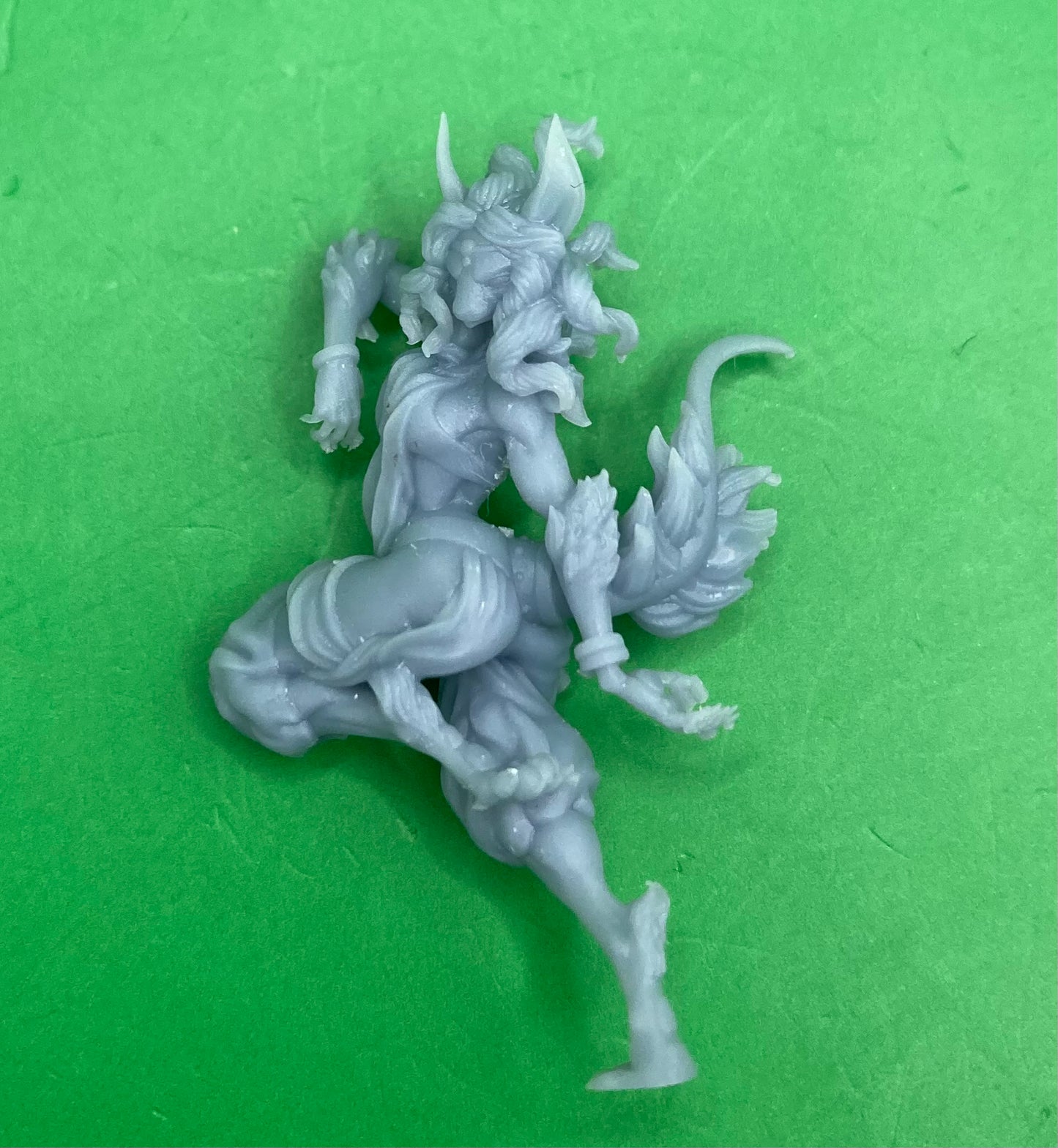 Lynx Folk Dancer (3 Variants Available) - Epic Miniatures