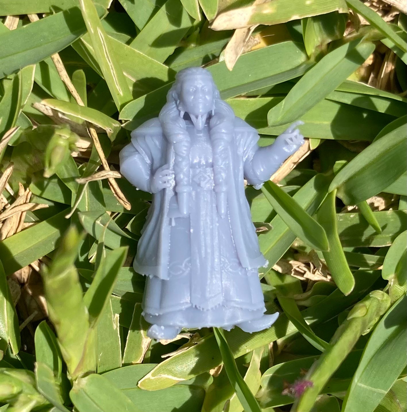 Fire Dwarf Female (3 Variants) - Epic Miniatures