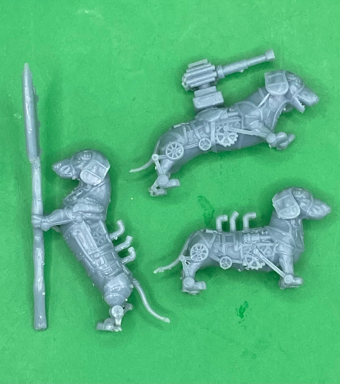 Construct Dachshund (3 Variants Available) - Epic Miniatures