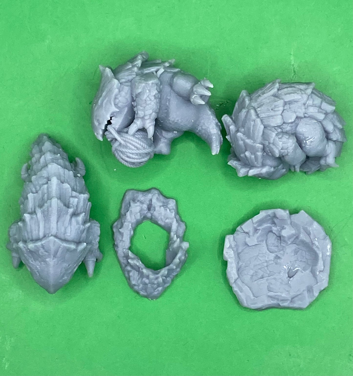 Baby Bulette (3 Variants Available) - Epic Miniatures