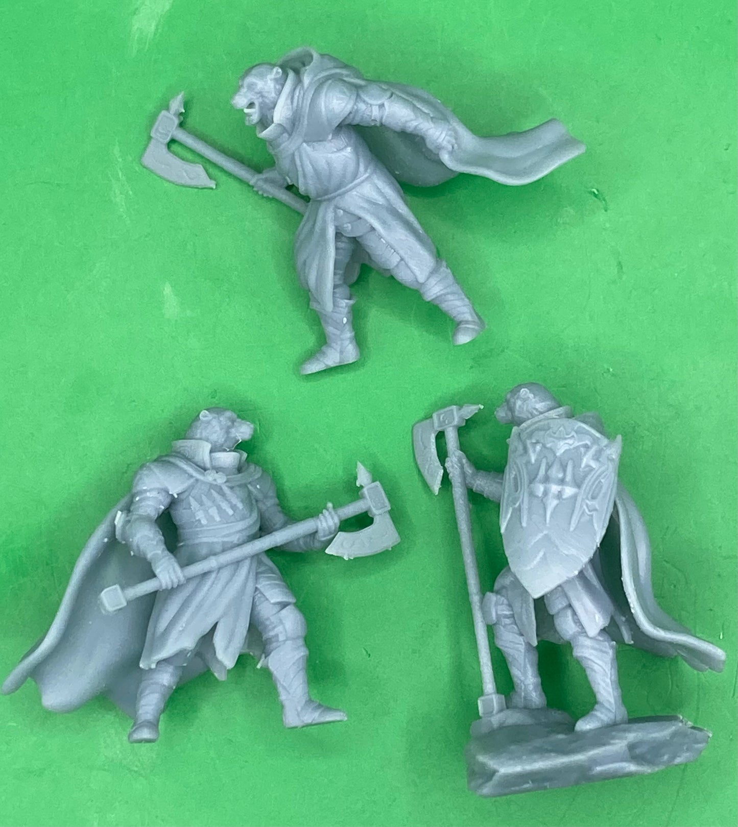 Polar Bear Paladin (3 Variants Available) - Epic Miniatures