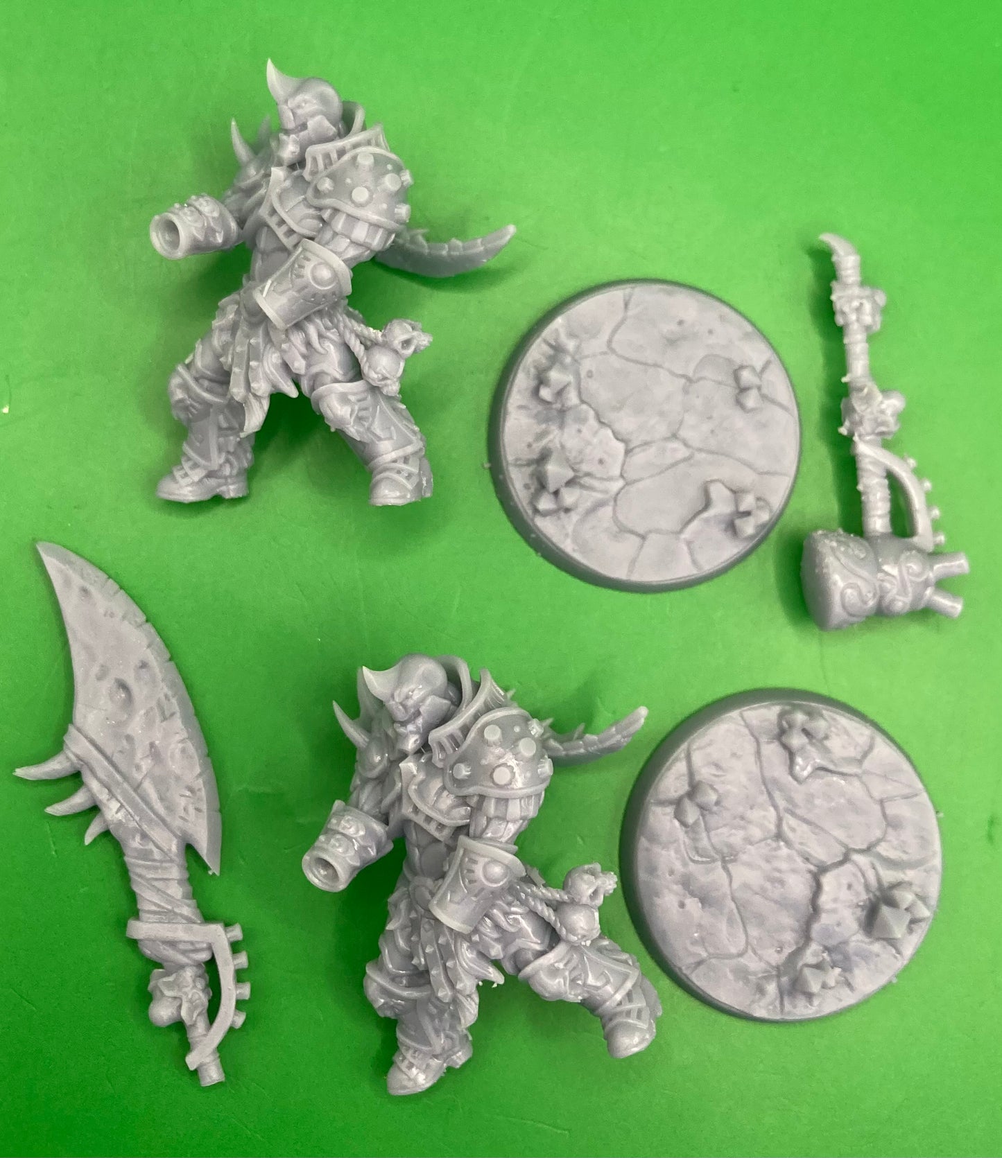 Ultran Dragonsmasher (2 Variants Available) - Artisan Guild