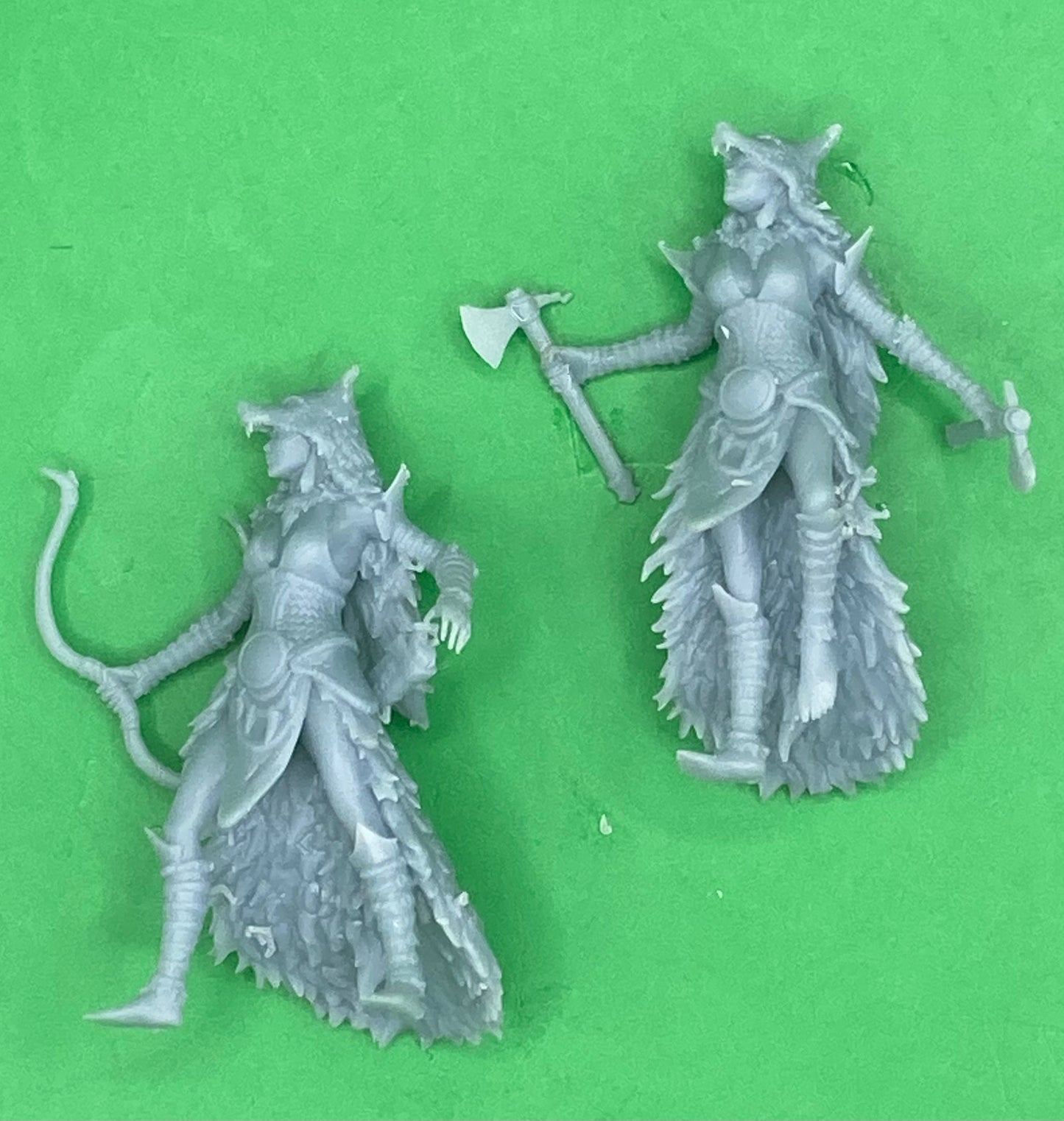 Wolf Spirit Huntress (4 Variants Available) - Epic Miniatures