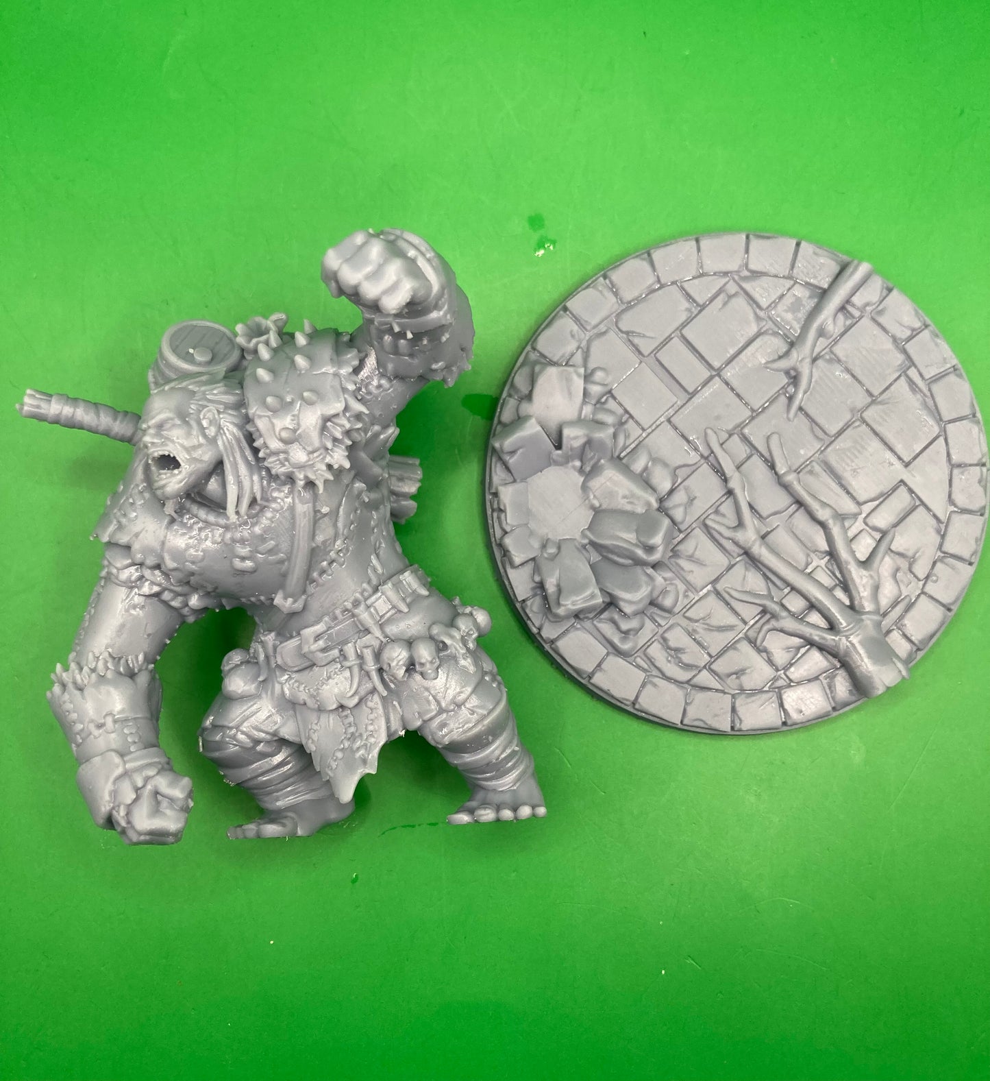Hill Giant (4 Variants Available) - Epic Miniatures