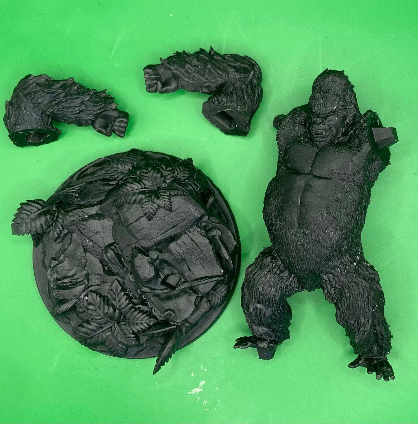 Gorilla (3 Variants Available) - Dragon Trapper's Lodge