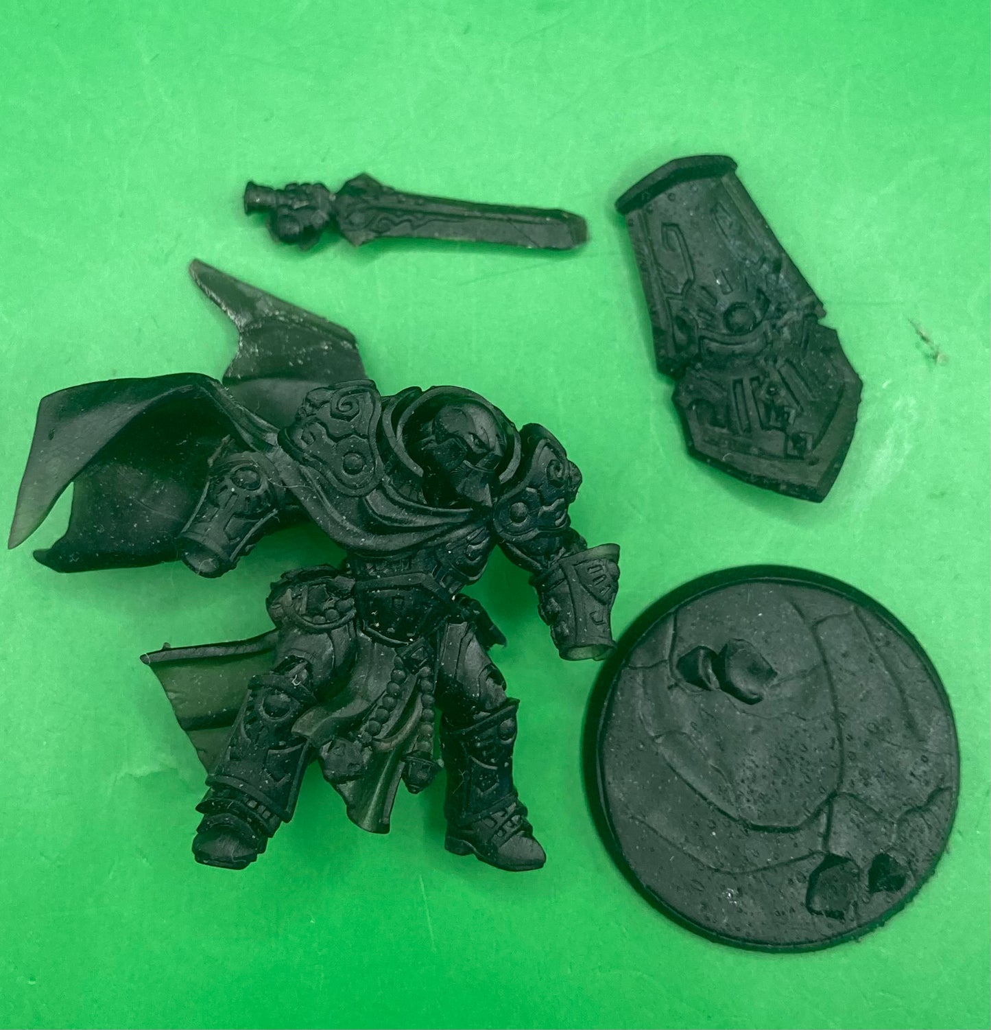 Auron Lightbringer (2 Variants Available) - Artisan Guild