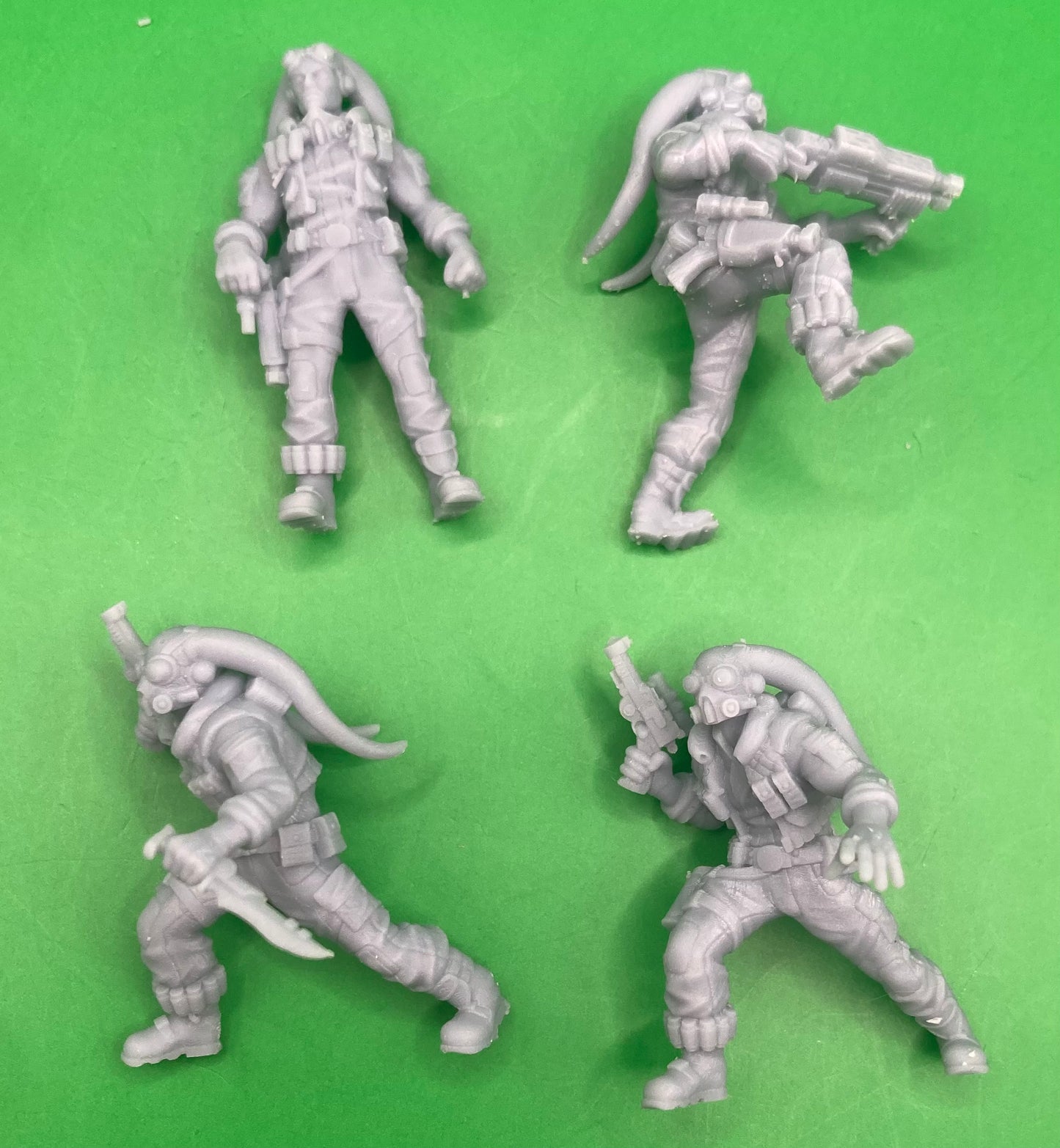 Alien Scoundrel (4 Variants Available) - Velrock
