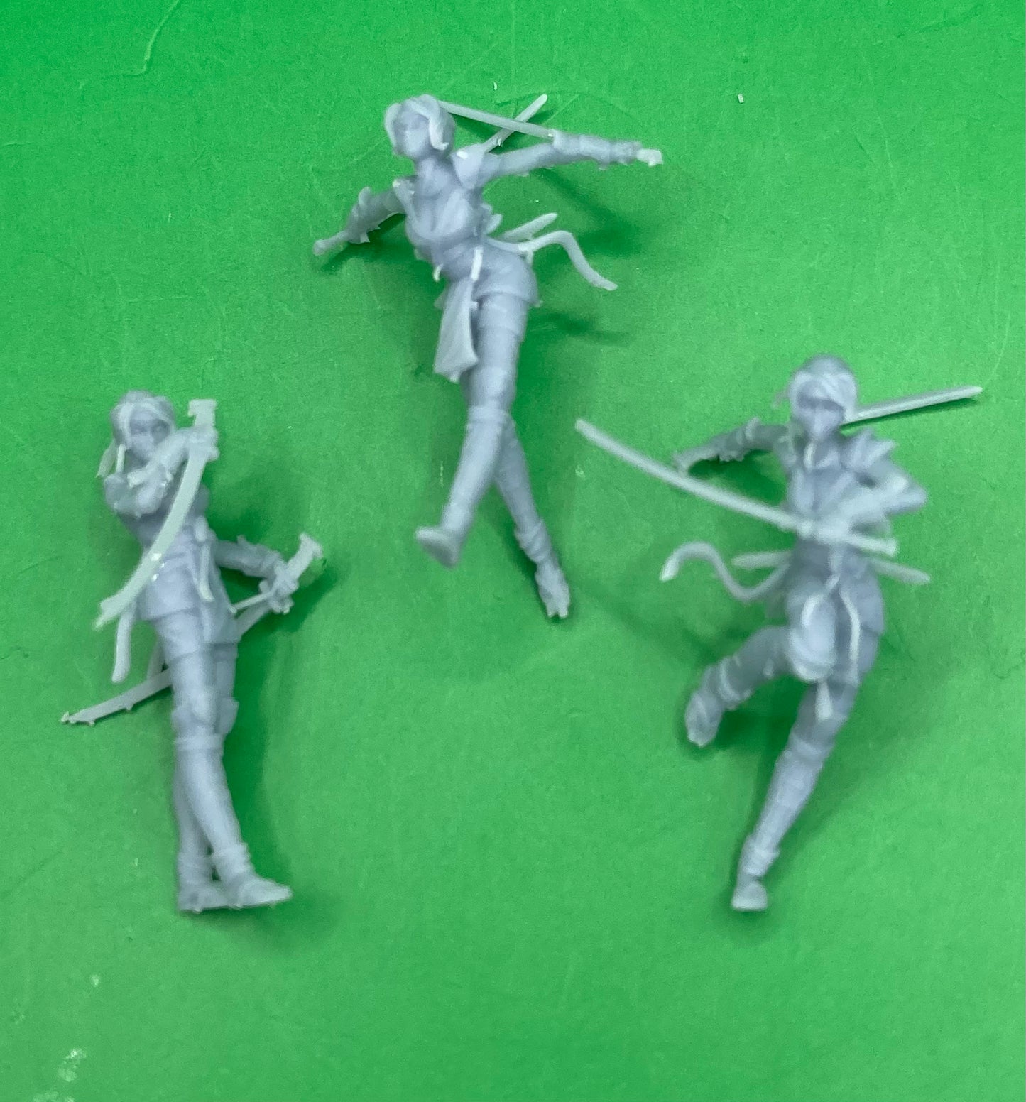 Kunoichi (3 Variants) - Epic Miniatures