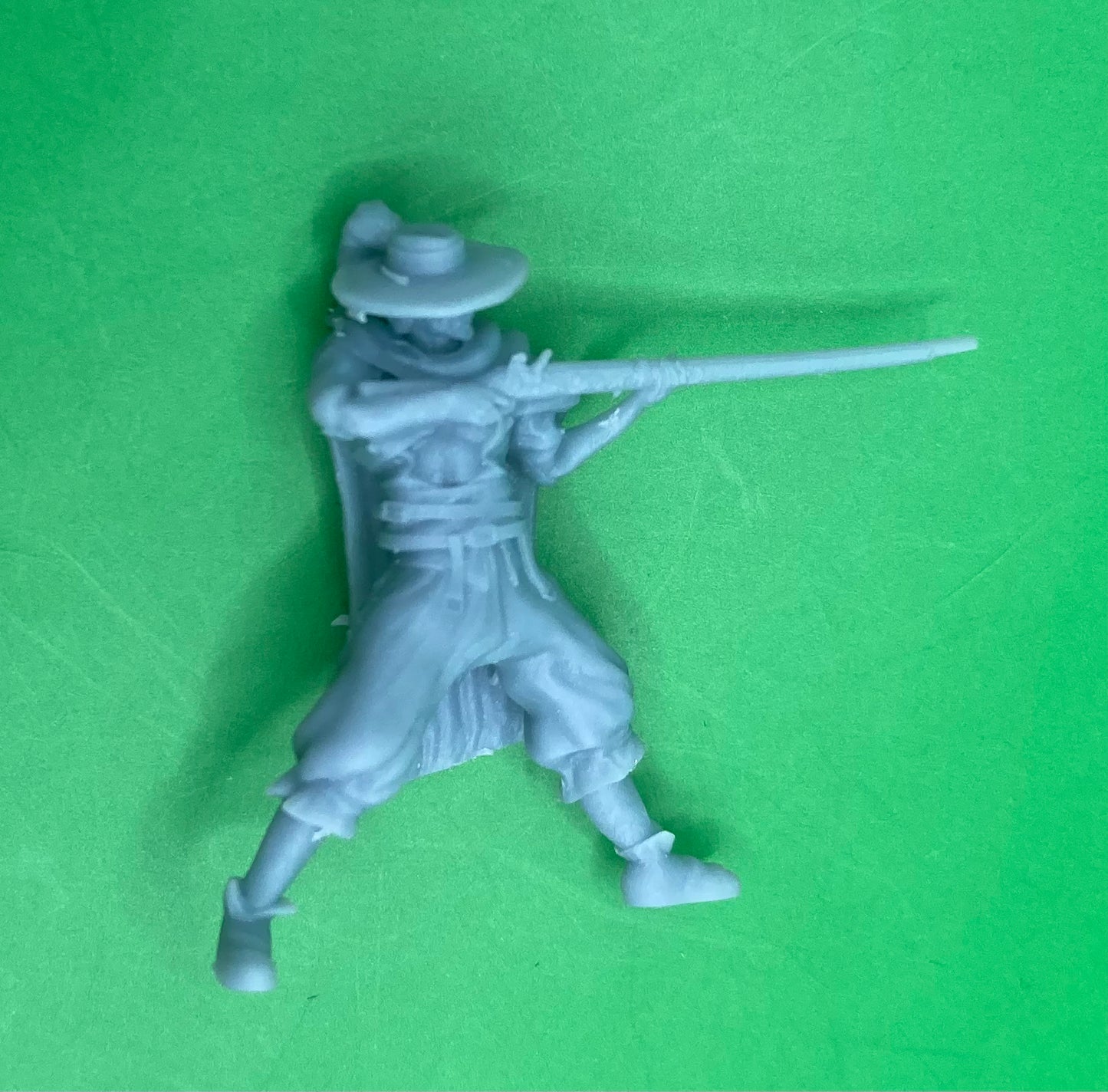 Musketeer Adventurer (3 Variants Available) - Epic Miniatures