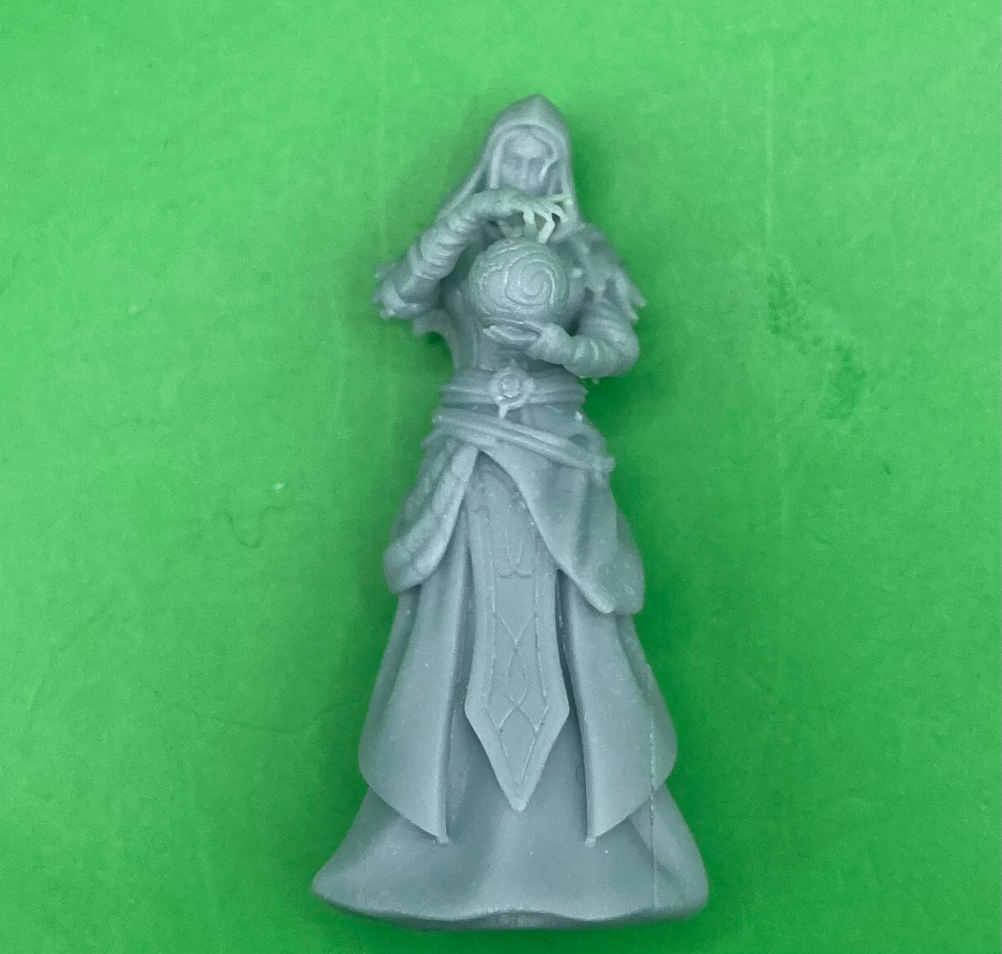 Arcane Sorceress (3 Variants Available) - Epic Miniatures