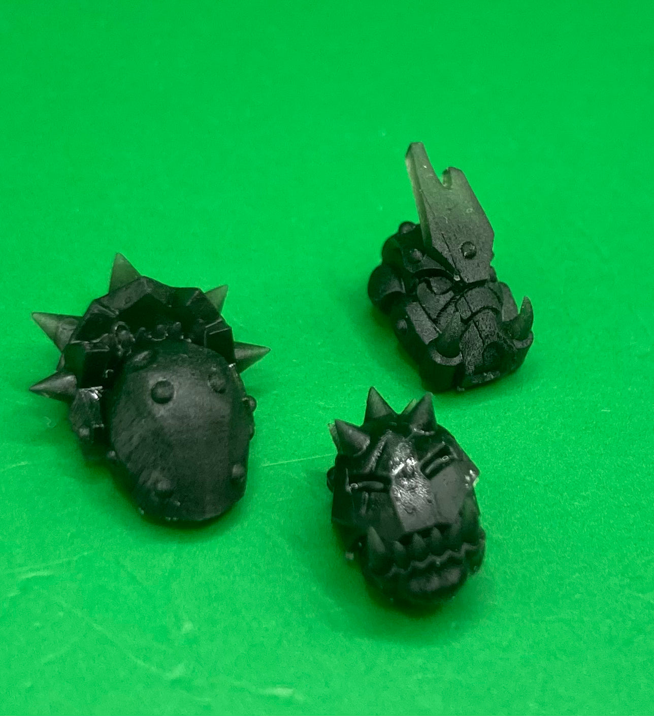Beastorkk Heads, Customisation Pack - 28mm Scale (18 Variants Available) - Battle Yak