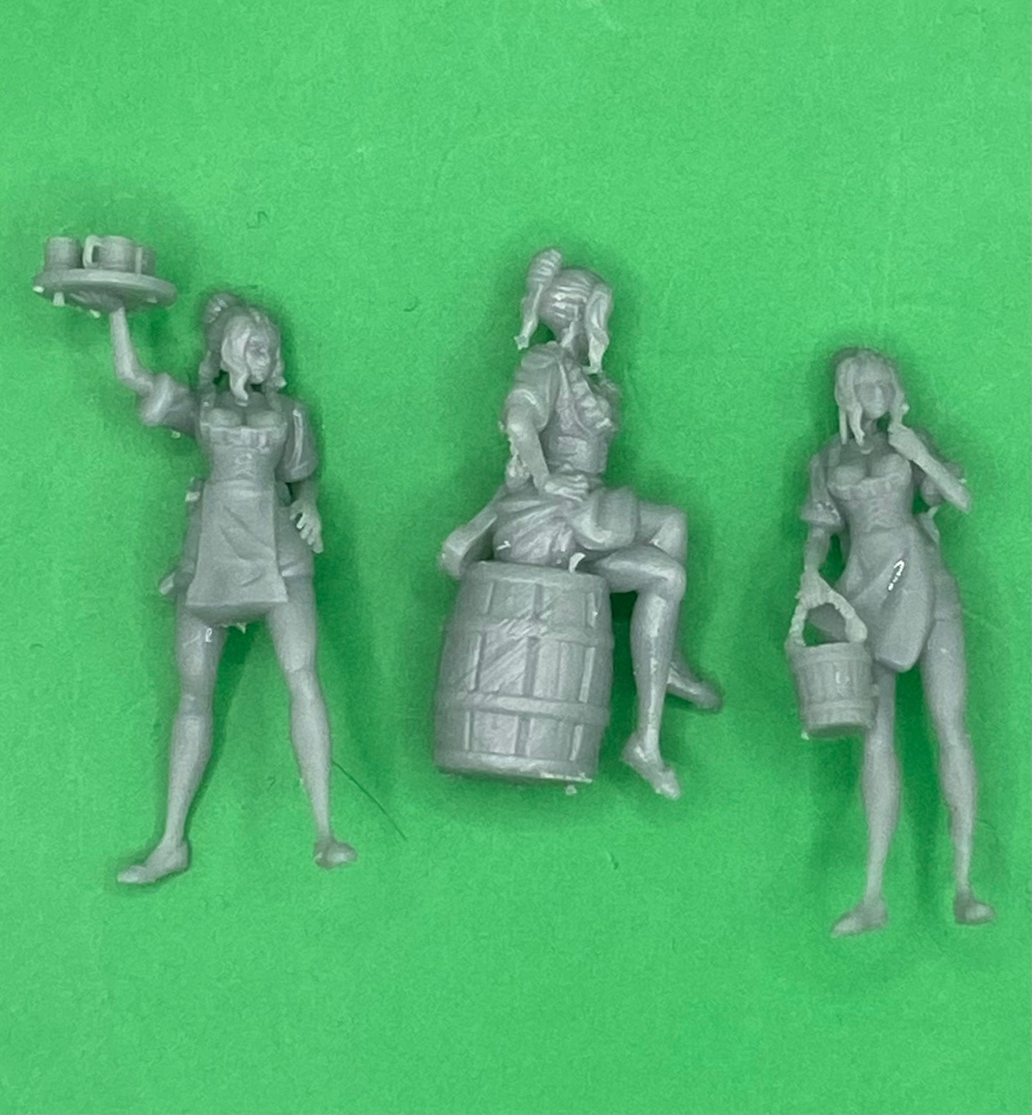 Tavern Waitress (3 Variants) - Epic Miniatures