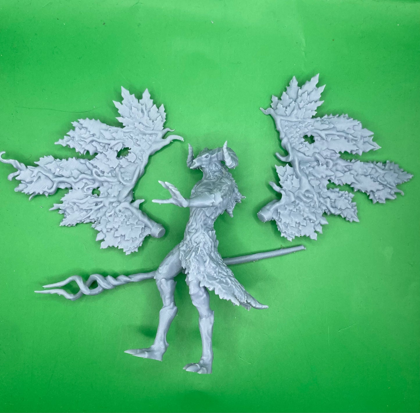 The Forgotten God (2 Variants Available) - Epic Miniatures