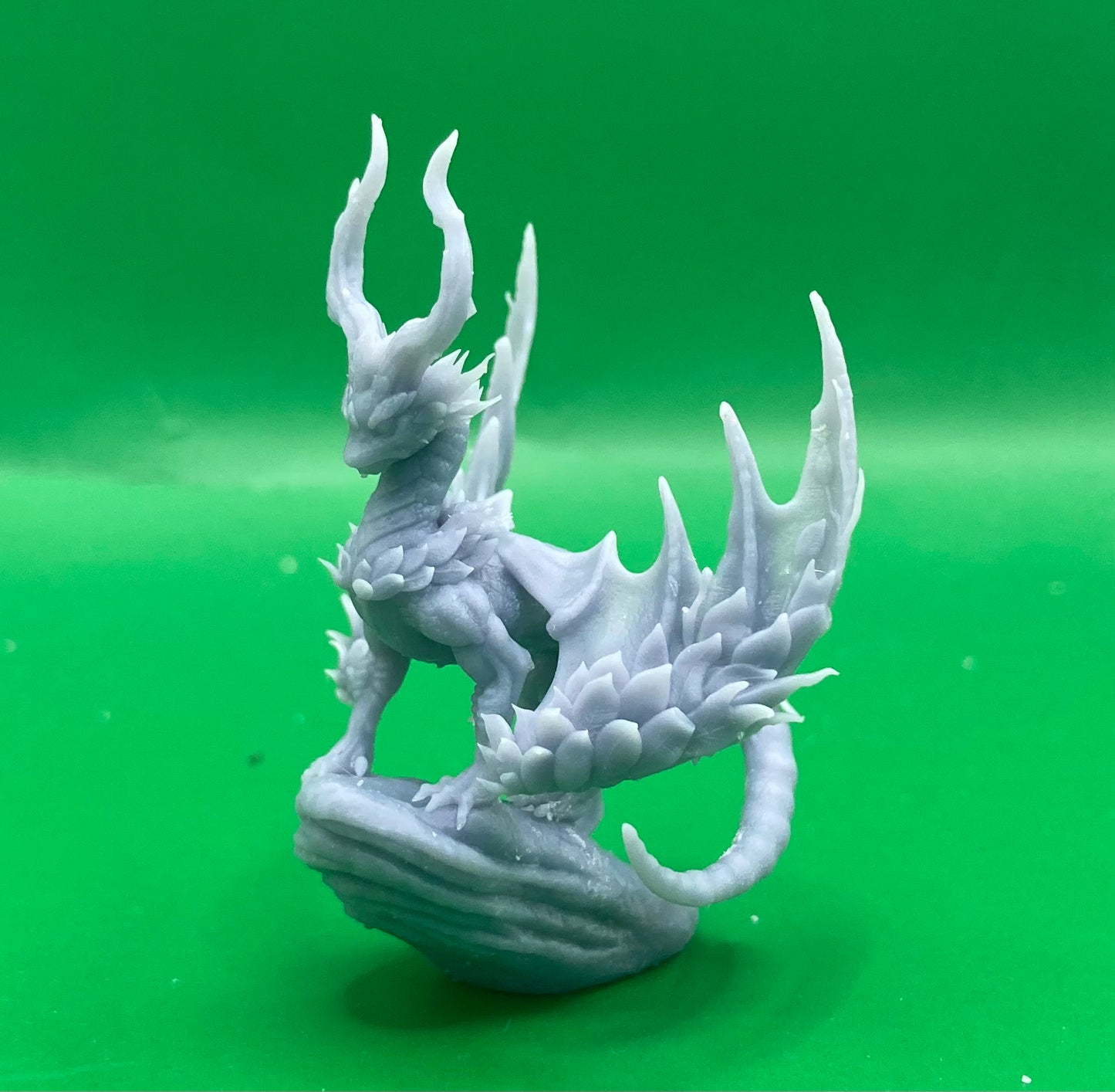 Guardian Leaf Dragon - Epic Miniatures