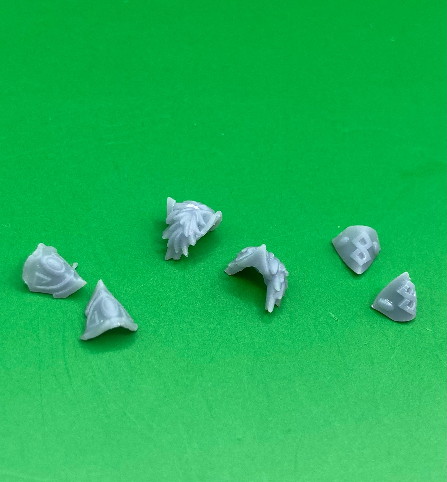 Eldarch Pauldrons, Customisation Pack - 28mm Scale (13 Variants Available) - Battle Yak