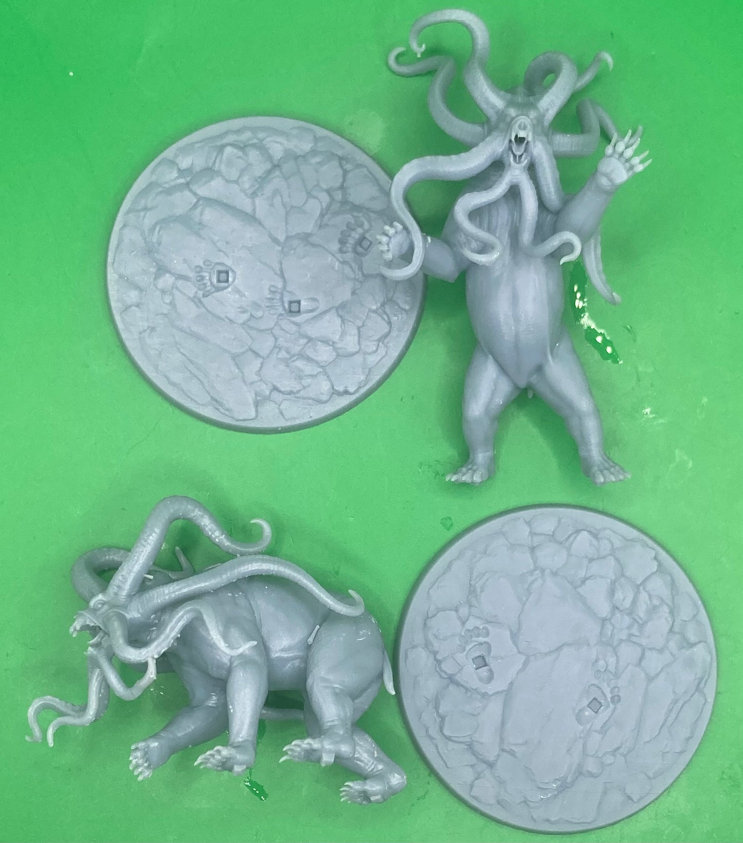 Ursal Terrors (2 Variants Available) - Dragon Trapper's Lodge