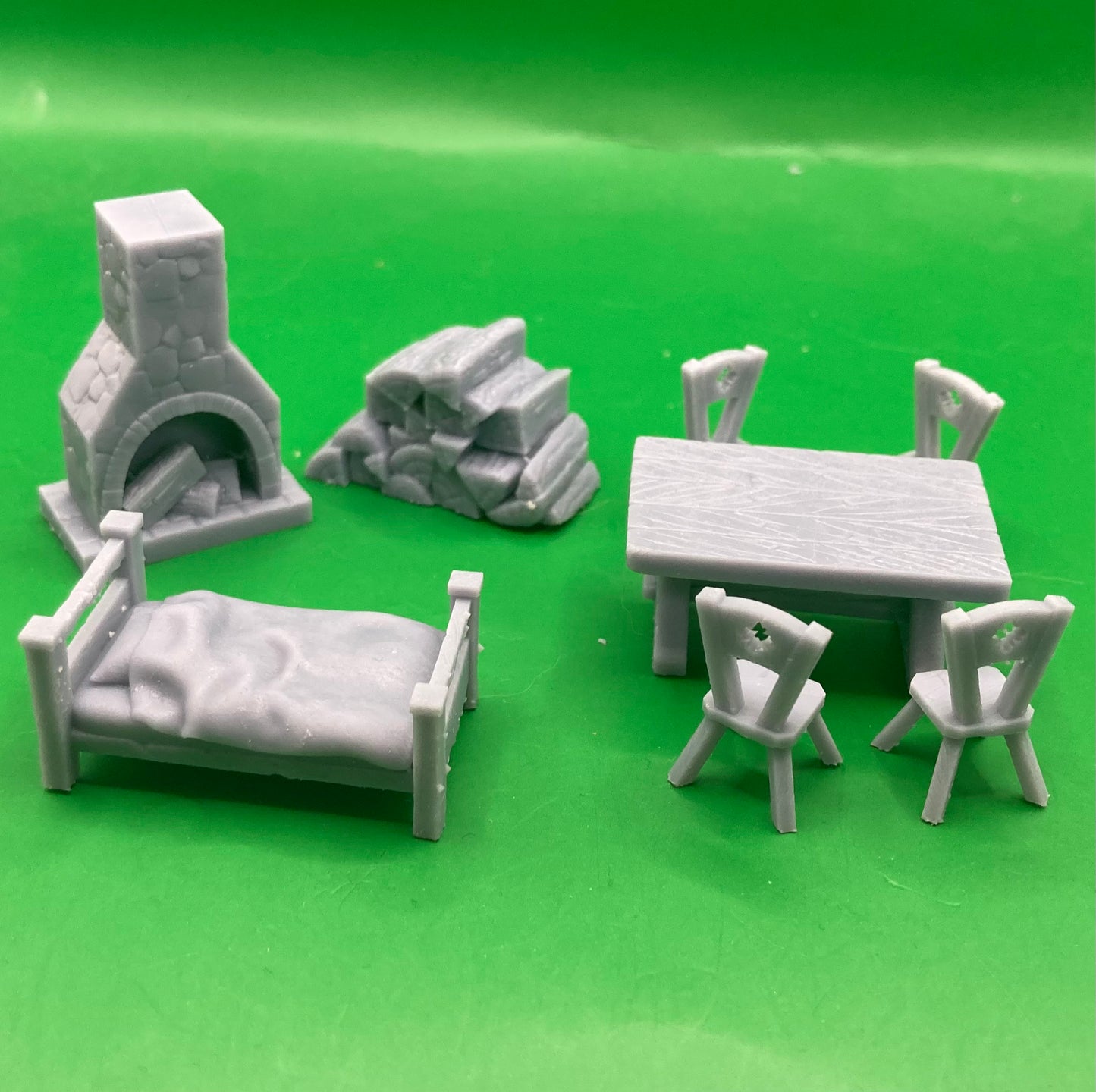 Props for Hunting Lodge - Epic Miniatures