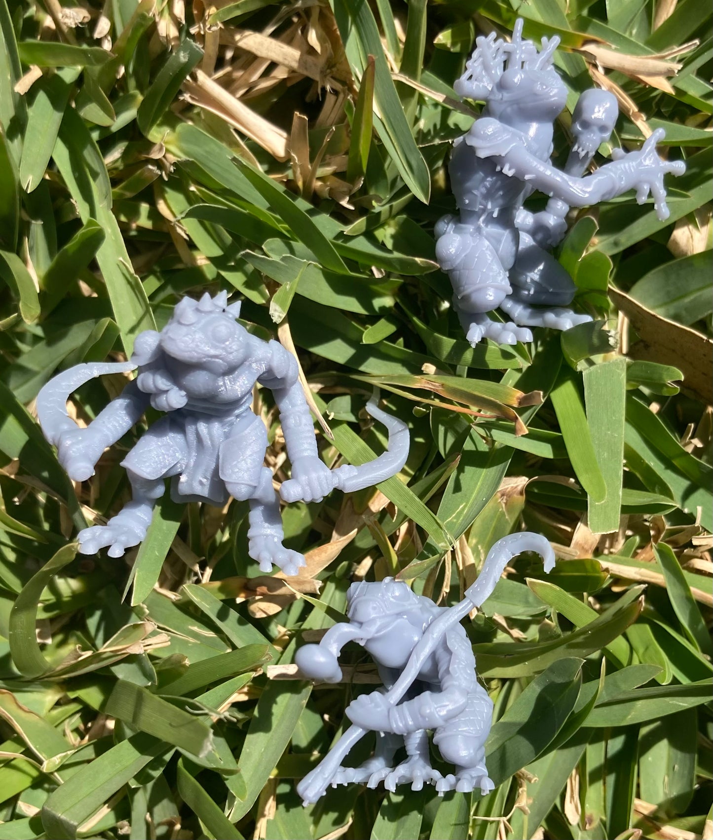 Poison Frog Folk (3 Variants Available) - Epic Miniatures