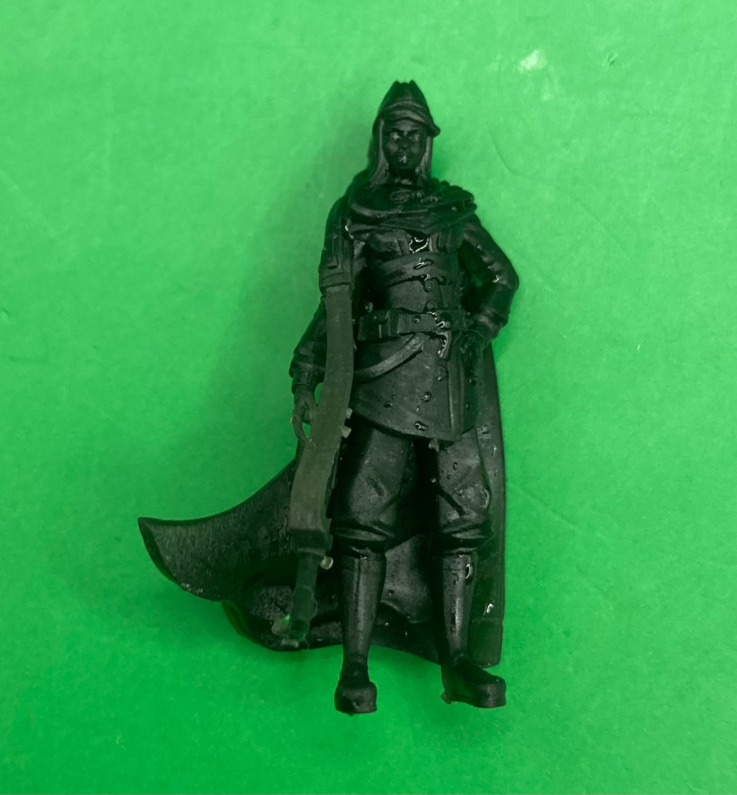 Female Soldier (3 Variants Available) - Invictus Miniatures