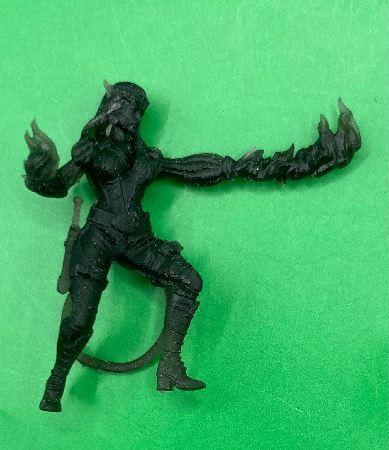 Devilkin Female (6 Variants Available) - Epic Miniatures