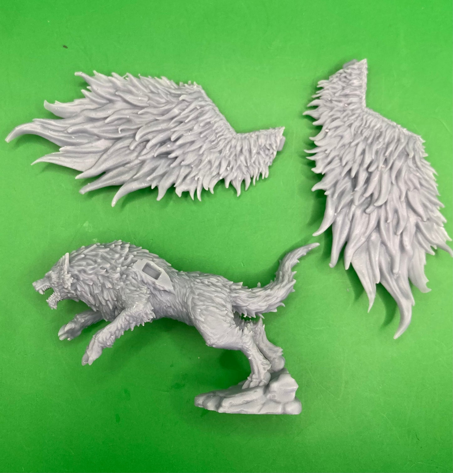 Flying Wolf (5 Variants) - Epic Miniatures
