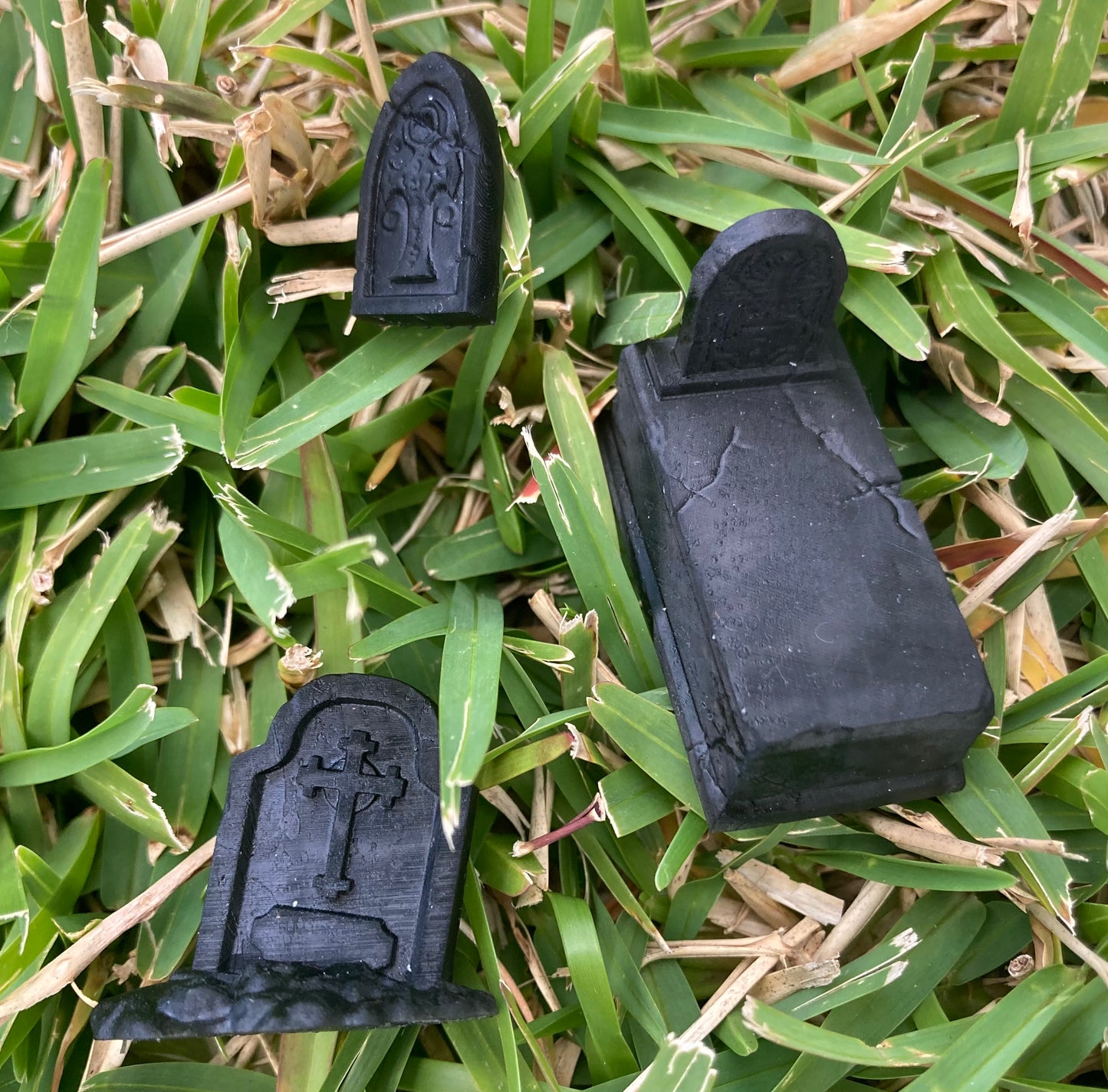 Gravestone Terrain Kit - Epic Miniatures