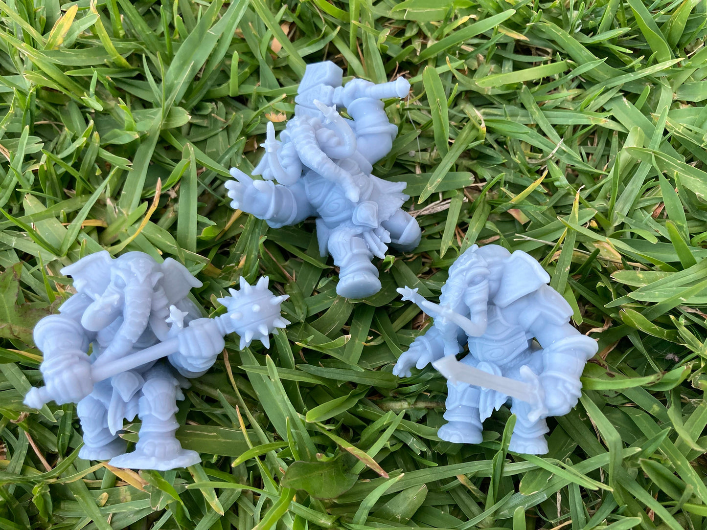 Elephant Folk Paladin (3 Variants) - Epic Miniatures