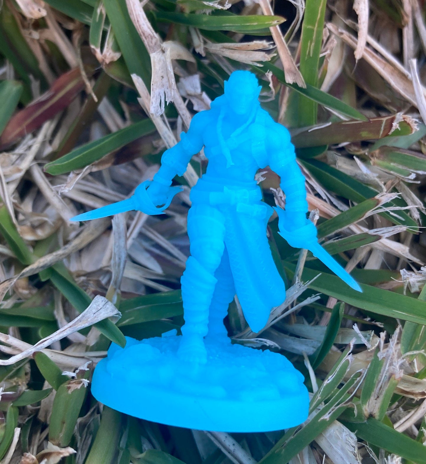 Elven Barbarian (3 Variants) - Epic Miniatures