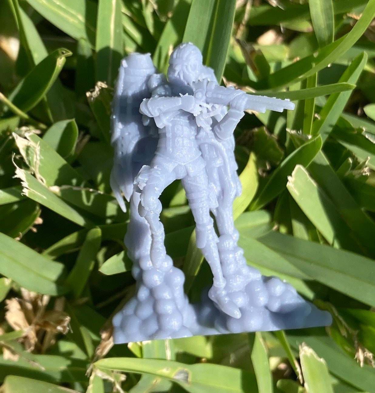 Jetpack Girl Susi (3 Variants Available) - Epic Miniatures