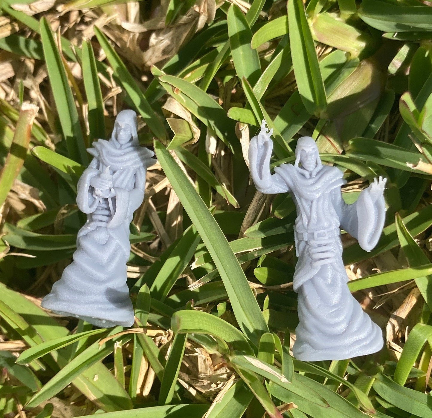 Yellow Cultist (3 Variants) - Epic Miniatures