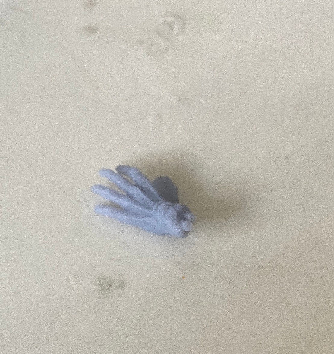 Crawling Claw - Brayan Nafarrate