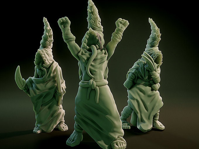 Nyarlathotep Cultist (3 Poses Available) - Brayan Nafarrate