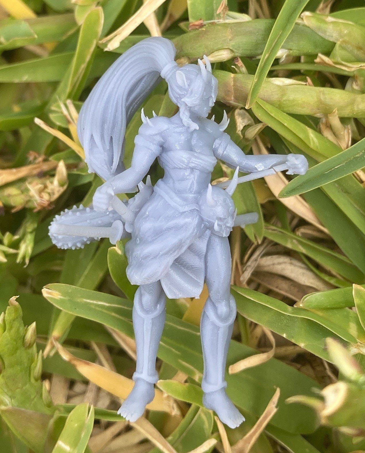 Oni Warrior Female (3 Variants) - Epic Miniatures
