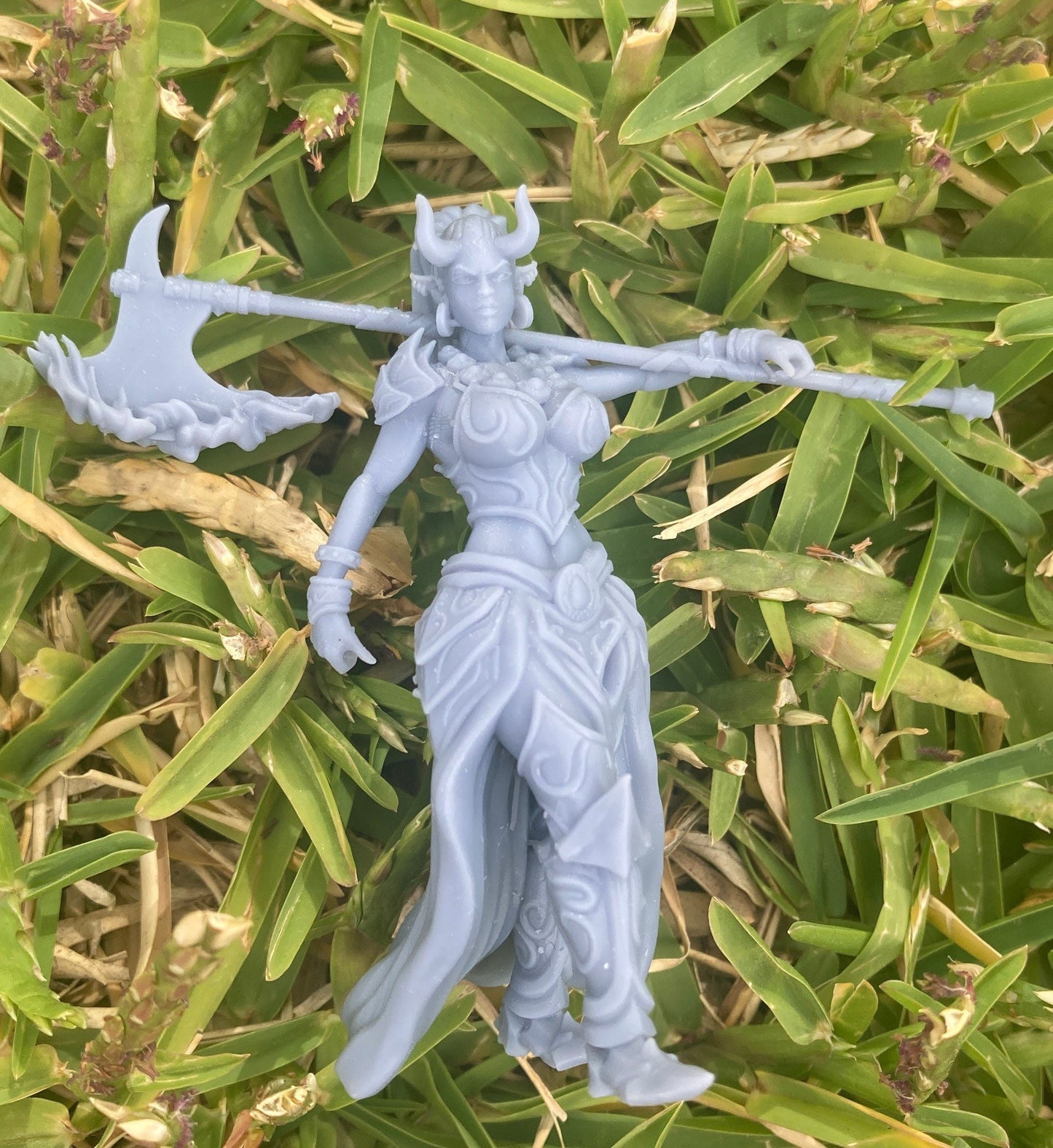 Efreeti Female (4 Variants) - Epic Miniatures