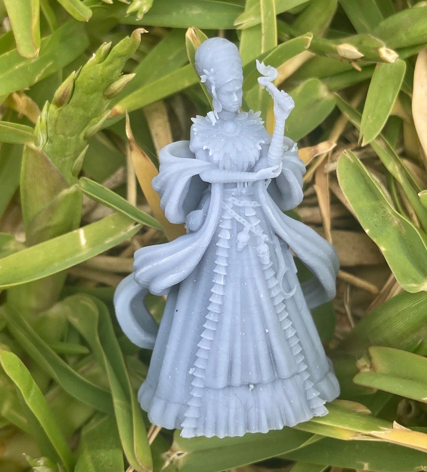Southern Queen (3 Variants Available) - Epic Miniatures