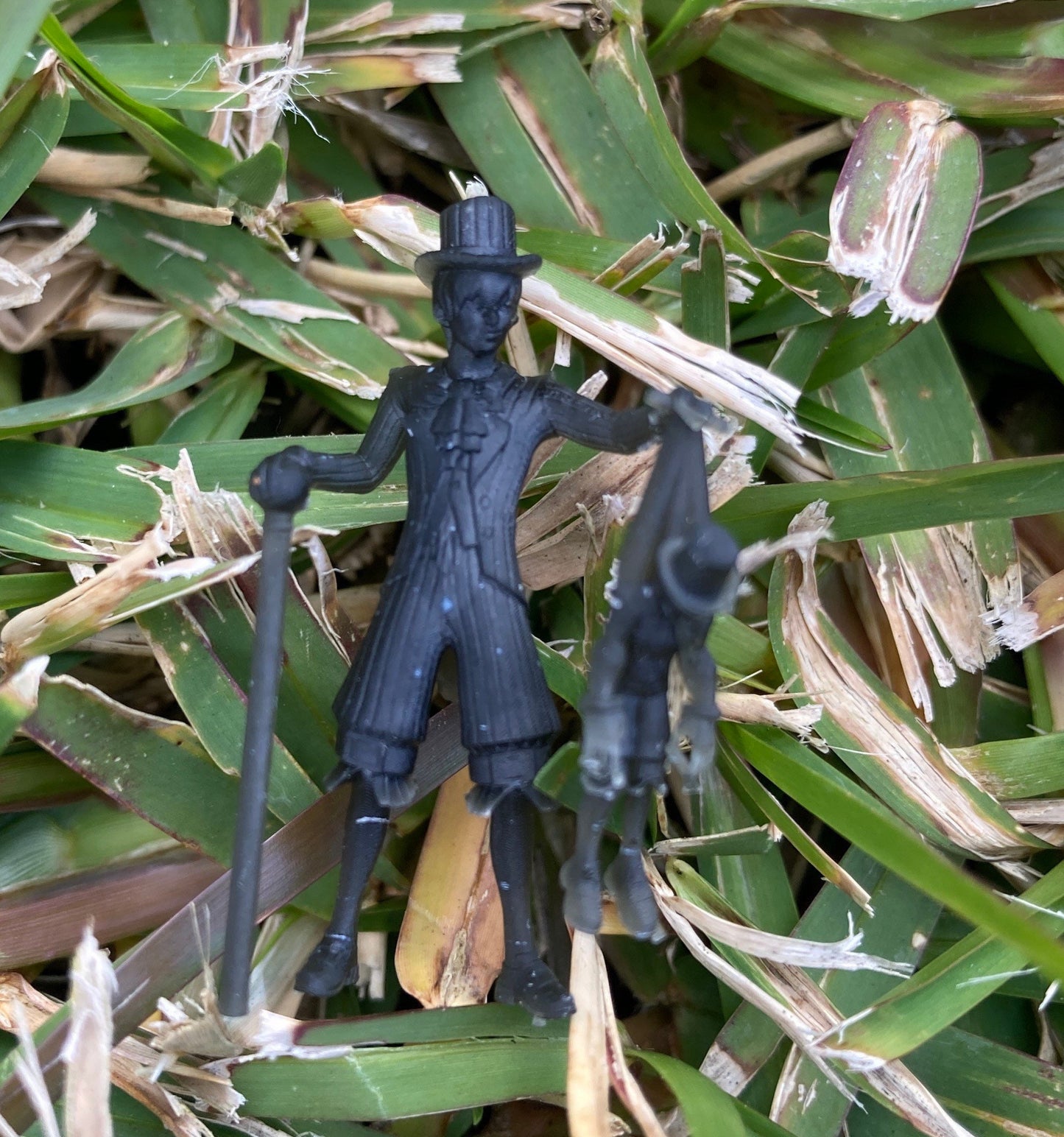 Puppeteer Ethan (3 Variants Available) - Epic Miniatures
