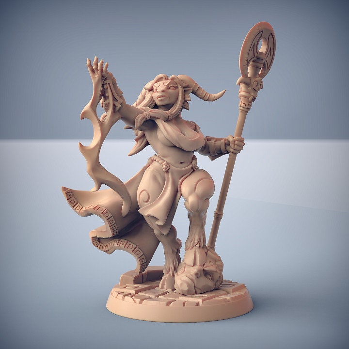 Taura the Oracle - Artisan Guild