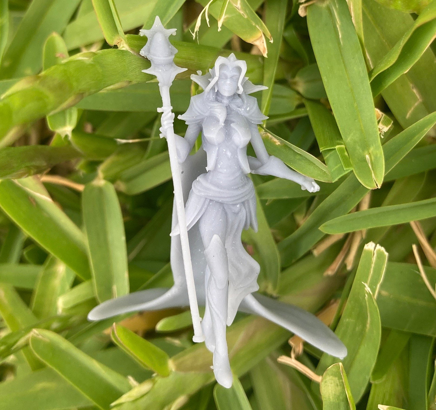 Vampire Mistress (3 Variants Available) - Epic Miniatures