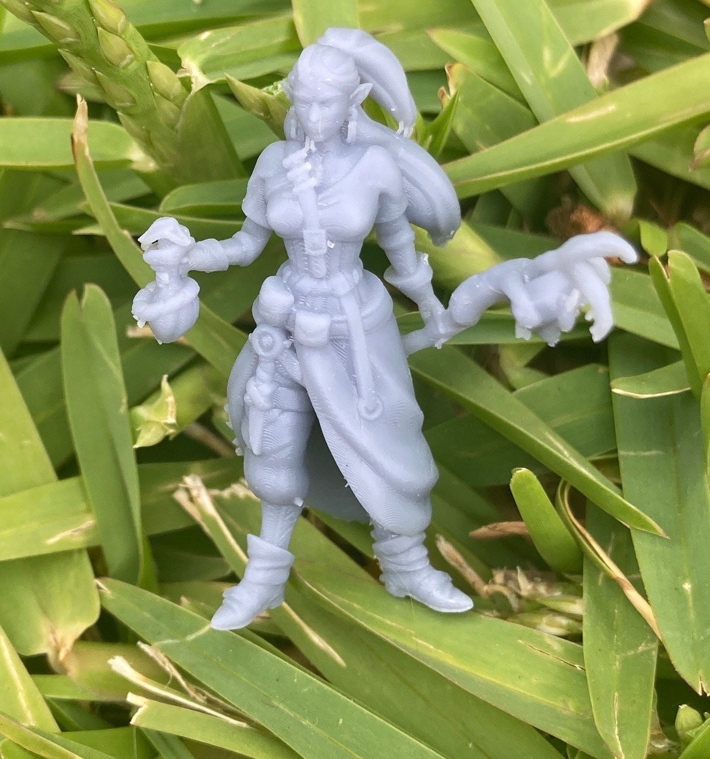 Elven Earth Druid (5 Variants Available) - Epic Miniatures