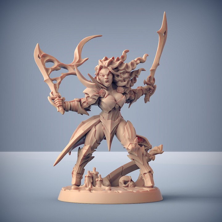 Lenora Drakenmiryan (2 Variants Available) - Artisan Guild