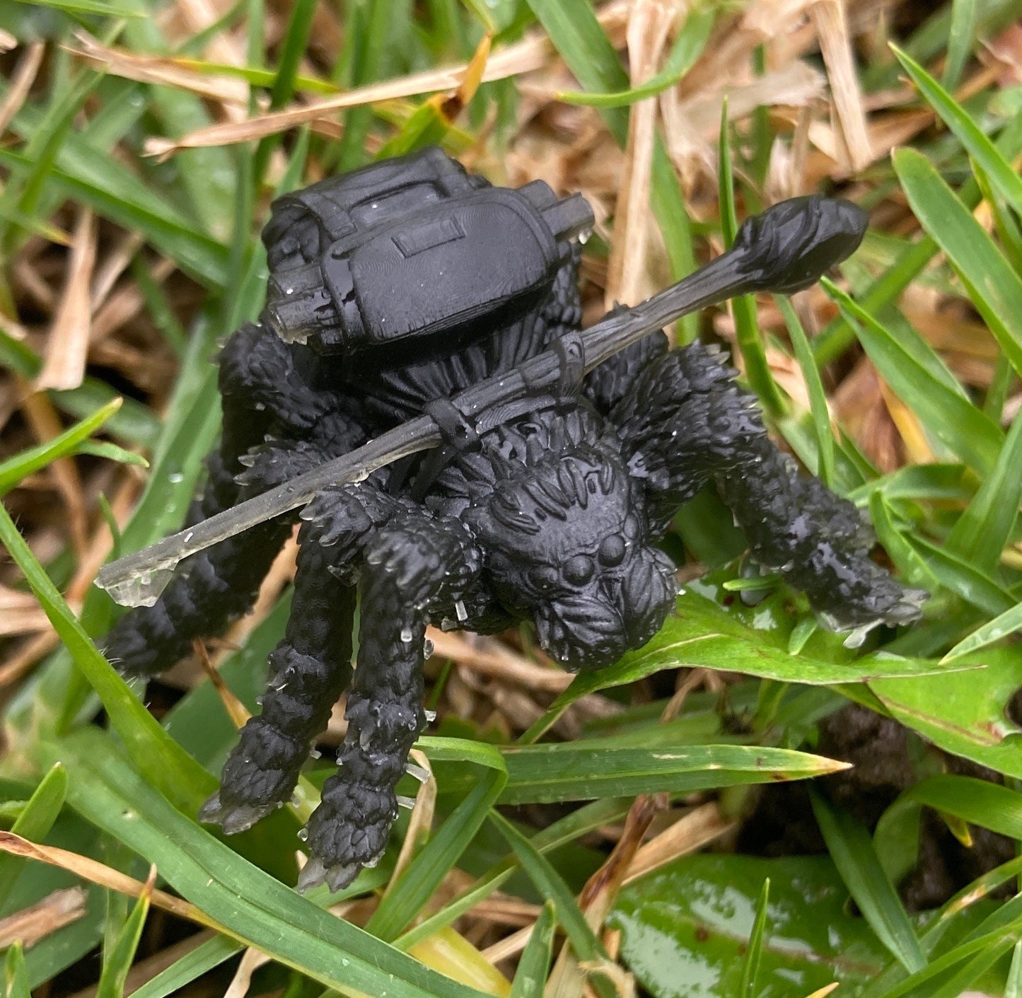 Spider Adventurer (3 Variants Available) - Epic Miniatures
