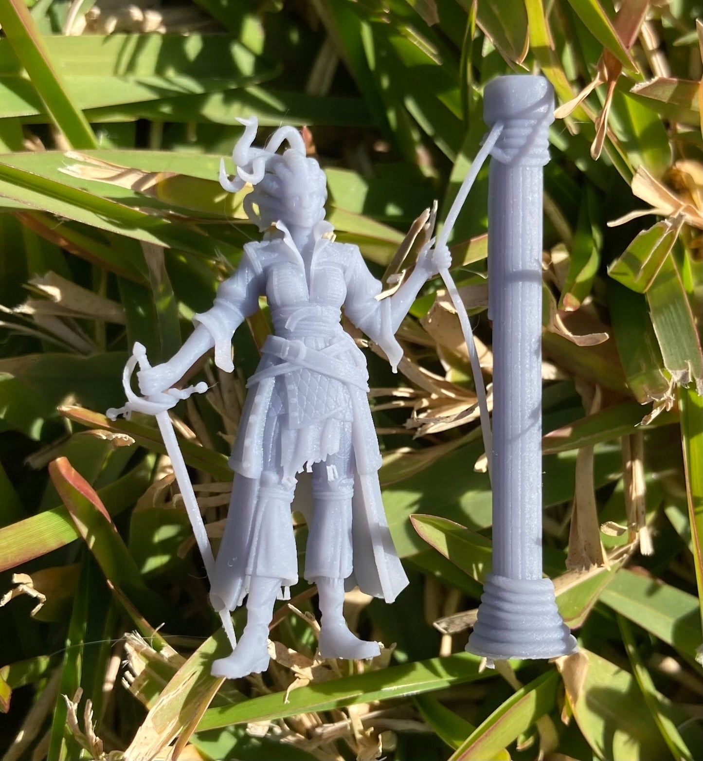 Gorgon Pirate (3 Variants Available) - Epic Miniatures