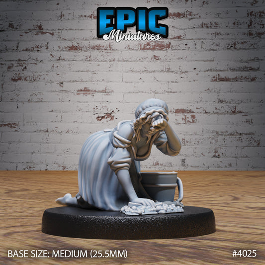 Villagers, Set 5 (4 Variants Available) - Epic Miniatures