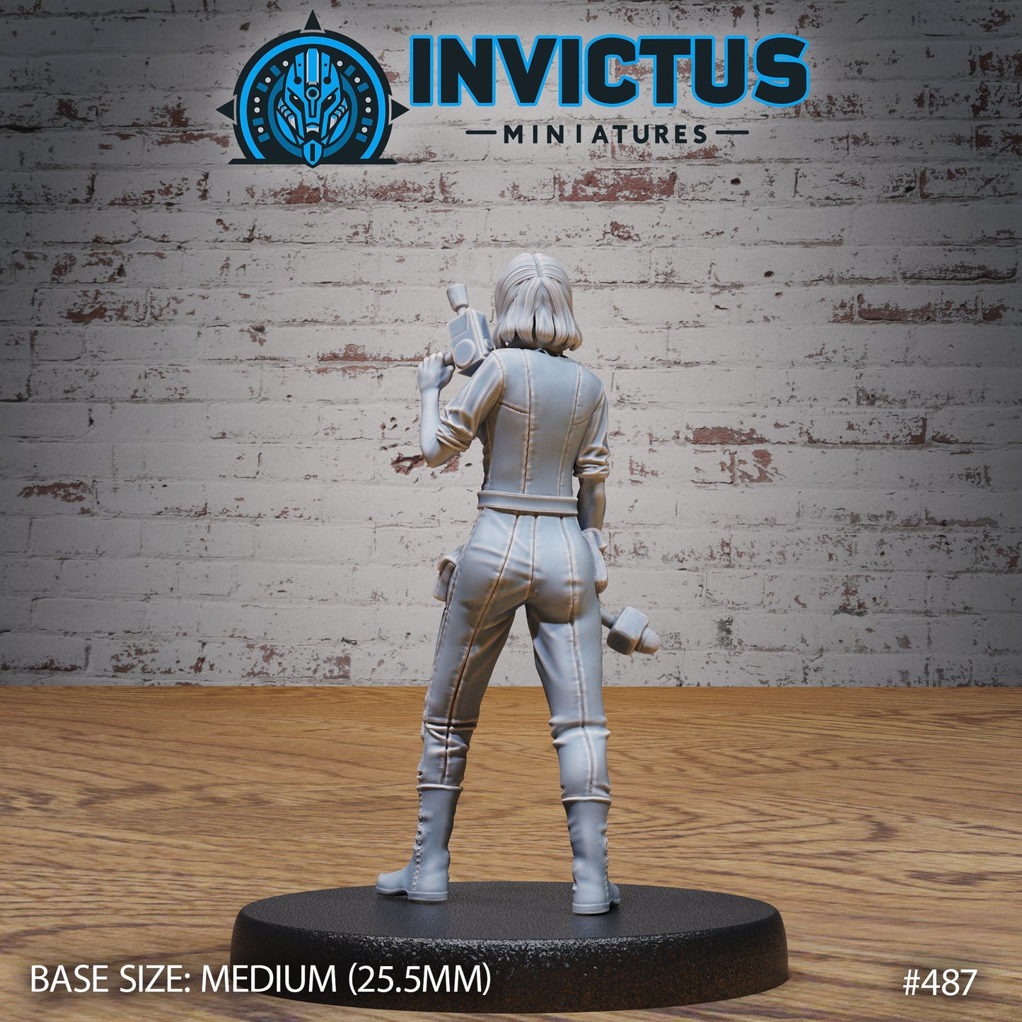 Reporter Girl (3 Variants Available) - Invictus Miniatures