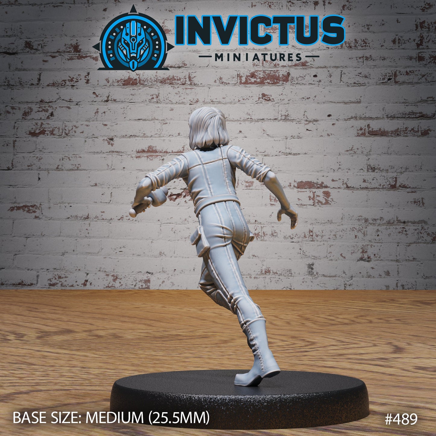 Reporter Girl (3 Variants Available) - Invictus Miniatures