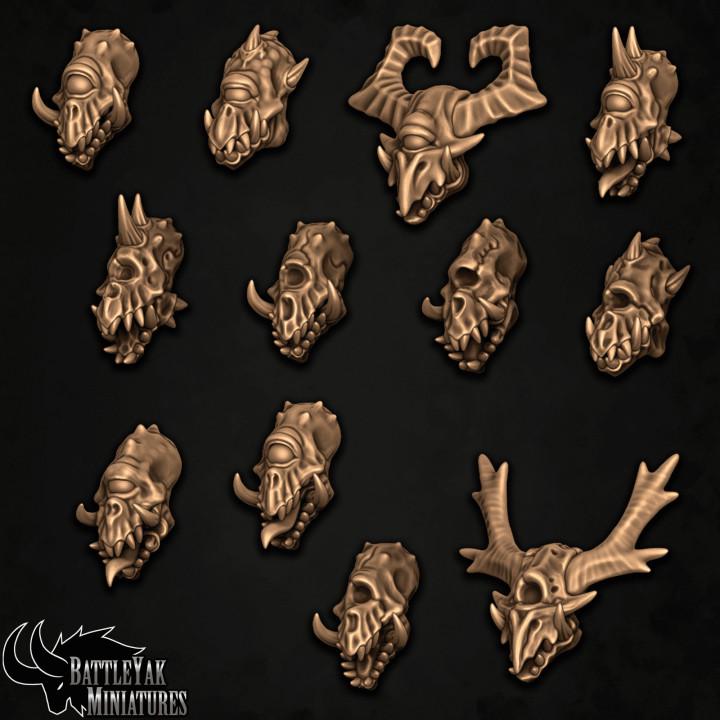 Deviaan Primeval Heads, Customisation Pack - 28mm Scale (12 Variants Available) - Battle Yak
